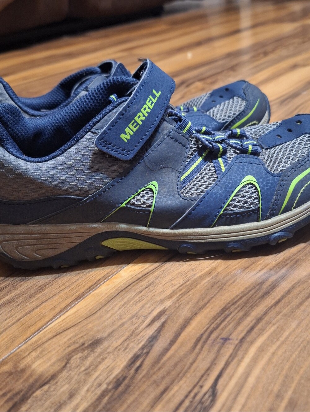 Merrell Trail Chaser Hiking Outdoor Shoes Big Kids Size 4 M Camping